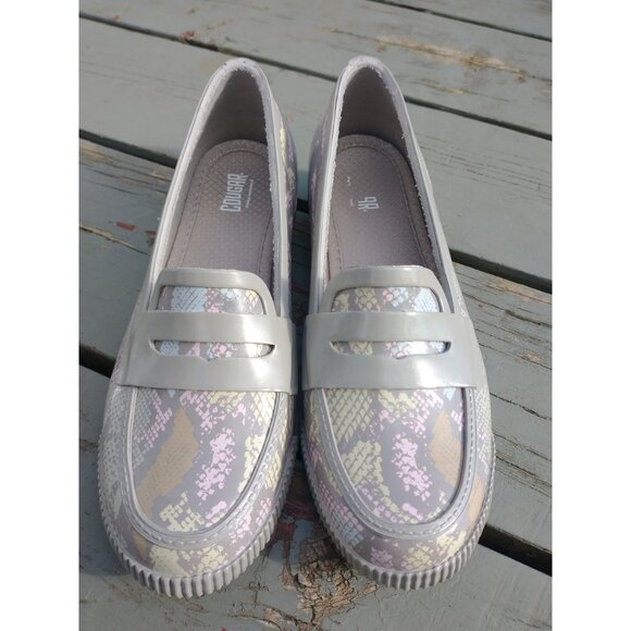Cougar Ritz rubber rain mocasin shoes, size 6, Pattern: Snake Pigeon - Picture 3 of 11